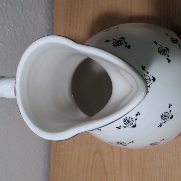 EUC Anthropologie Handpainted Revella Pitcher - Picture 7 of 7